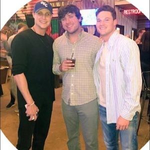 Meet your Posher, Brady